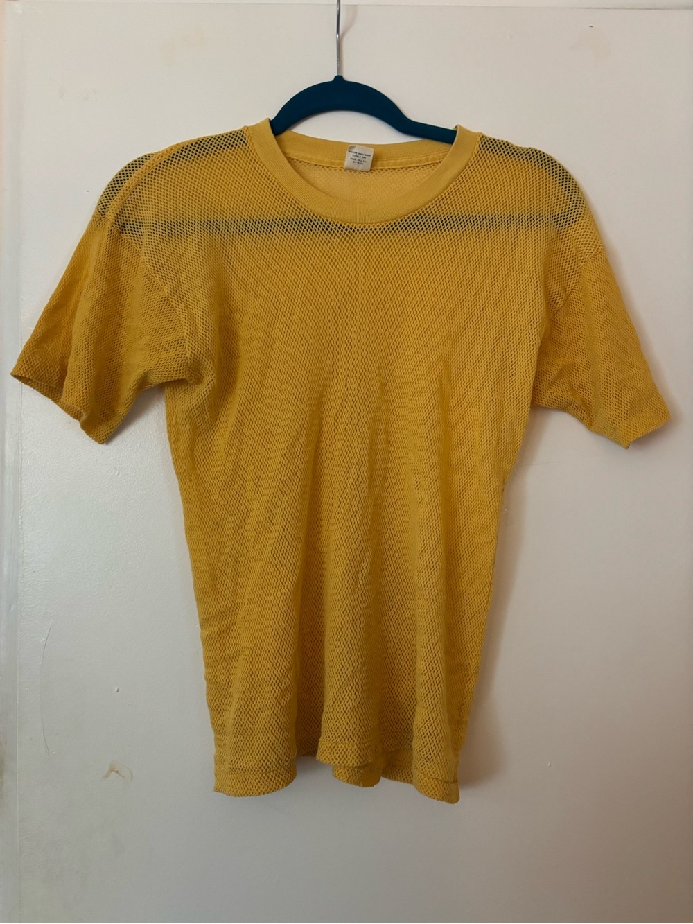 Vintage Short-Sleeve Mesh Tee in Mustard Yellow